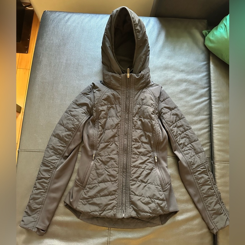 Lululemon Womens Another Mile Jacket Zipper & Removable Hood Size 4 Black